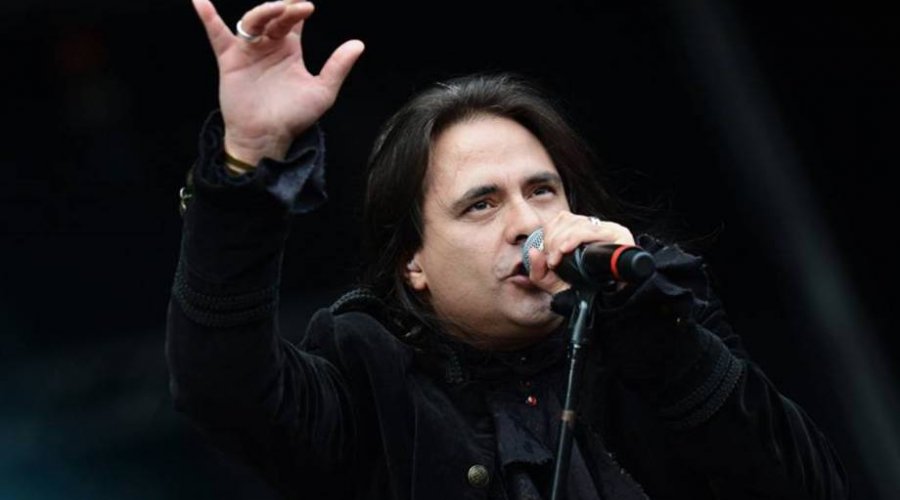 [Morre aos 47 anos Andre Matos, ex-vocalista e fundador da banda Angra]