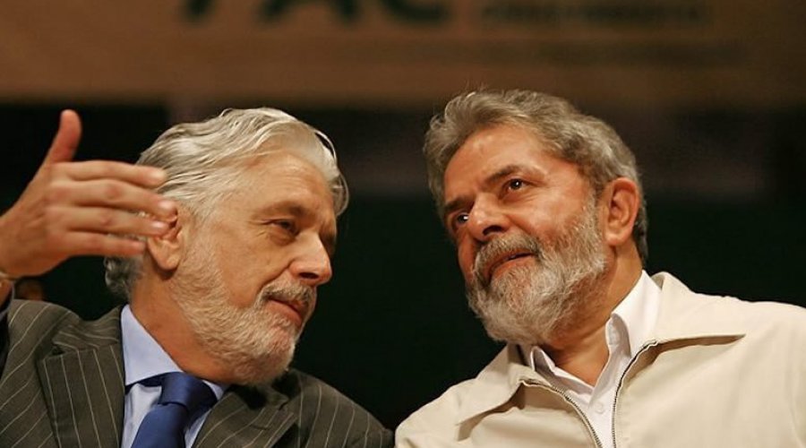 [Wagner teria explicado a Lula motivo de recusa à presidência do PT nacional]