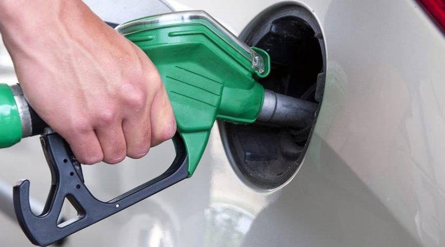 [Petrobras aumenta preço da gasolina e do diesel]