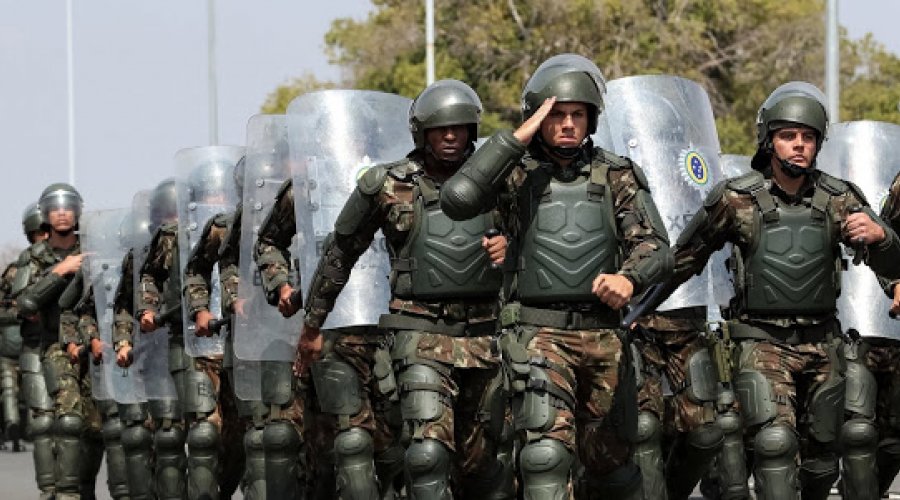 [MPF aponta possível interferência de Bolsonaro no Exército]