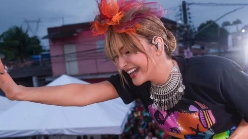 [Claudia Leitte desabafa sobre expectativas do público e diz que não precisa “ser legal”]