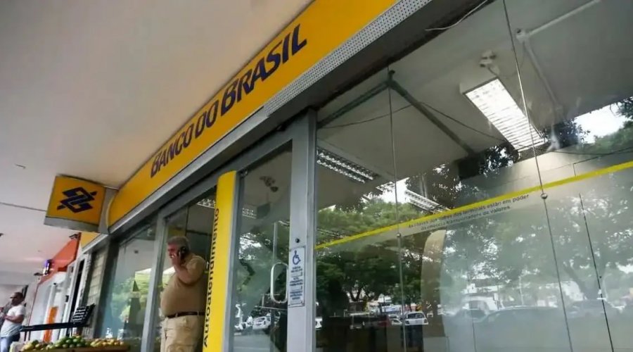 [Bancários da Bahia aprovam greve por tempo indeterminado em bancos públicos]