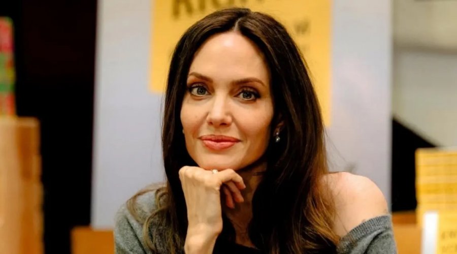 [Angelina Jolie negocia mansão por cerca de R$ 128 milhões e prepara saída de Los Angeles]