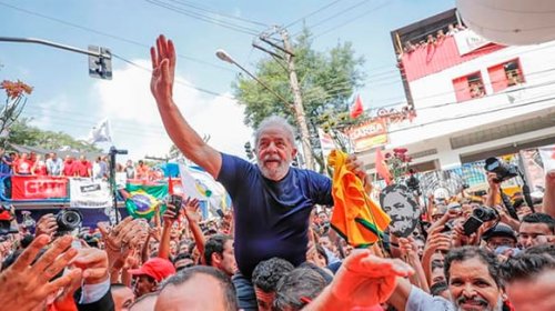 [Veja vídeo: Supremo confirma anulação dos processos contra Lula e candidatura em 2022 está gar...]