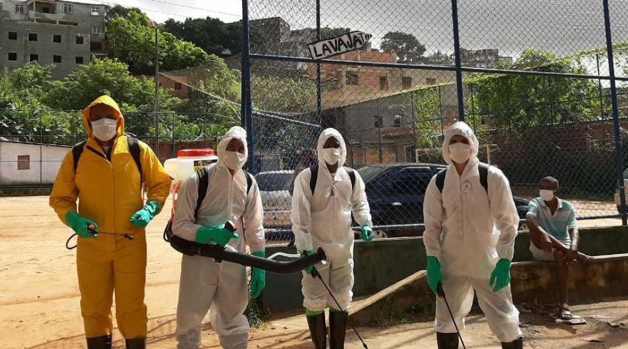 [Higienização das ruas de Pernambués tranquiliza população durante pandemia do Coronavírus]