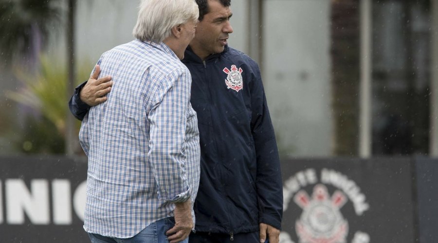 Diretor do Corinthians garante Carille mesmo se time não ganhar à Série A: [Diretor do Corinthians garante Carille mesmo se time não ganhar à Série A: