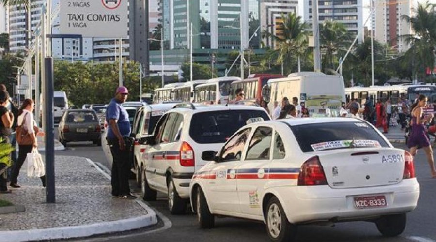 [Bandeira 2: Cobrança de taxa será cobrada a partir de dezembro e será opcional entre taxistas ]