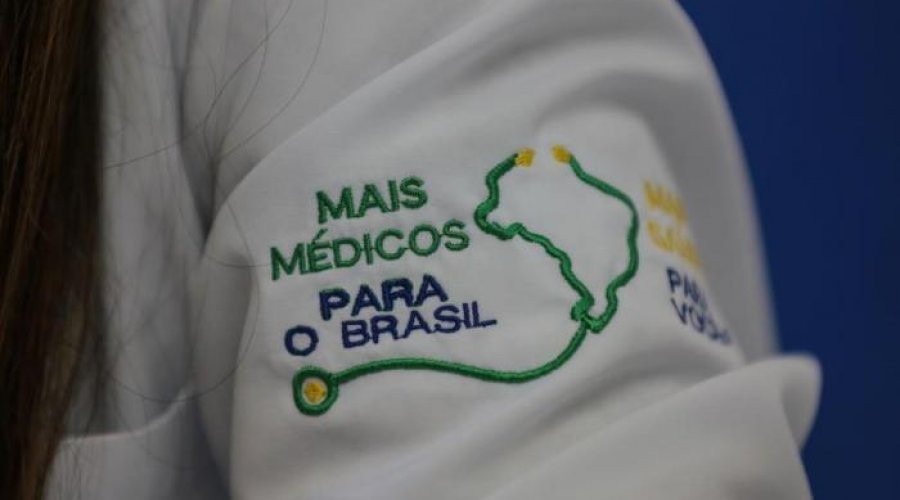 [Mais Médicos: mais da metade dos profissionais se apresenta]