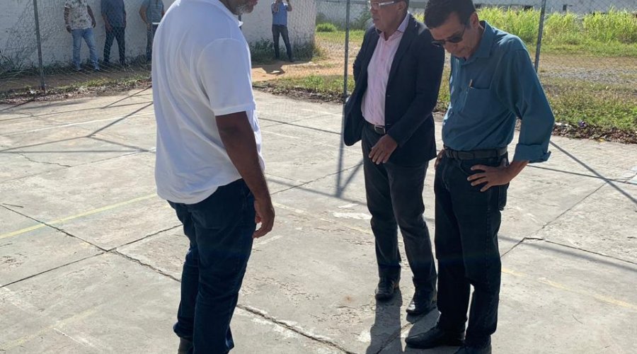 [Suíca visita Centro Social Urbano de Pernambués, “para mim é o Centro Social mais belo e o maior da Bahia]