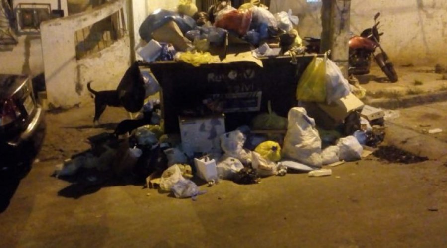 [Moradores reclamam de acúmulo de lixo no bairro da Chapada do Rio Vermelho]