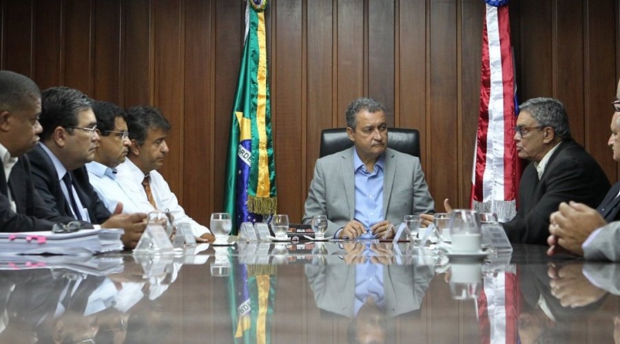 [Rui e Paulo carneiro se encontram e pautam a ída do Vitória a Fonte Nova]