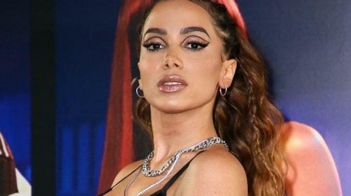 [Anitta desabafa sobre relacionamento com os ex: “Rezo para não lembrar que eu existo”]