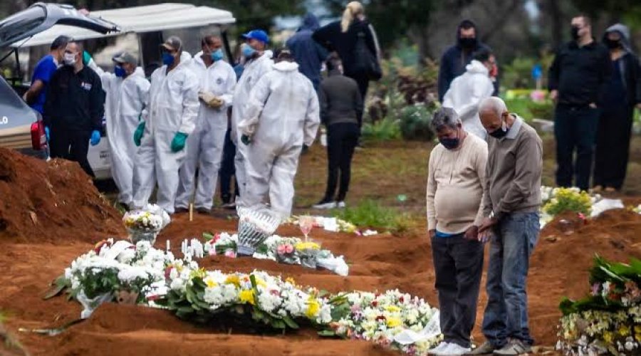 [Brasil totaliza 4,123 milhões de infectados por Covid-19 e mais de 126 mil mortes]