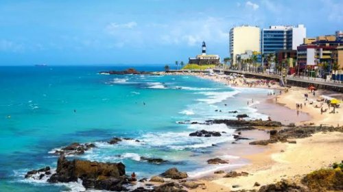 [Neto diz que vai avaliar uso das praias no réveillon ]