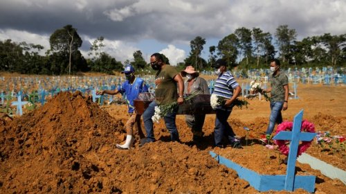 [Mortes por Covid-19 no Brasil aumentaram 64% de novembro para dezembro]