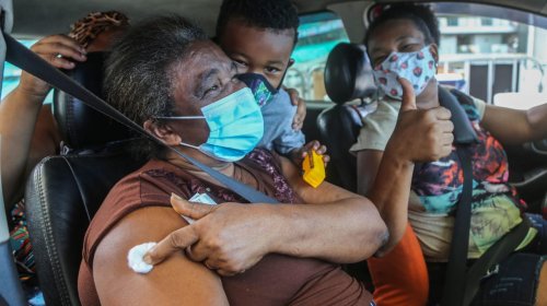 [Salvador bate novo recorde diário de imunização contra a Covid-19]