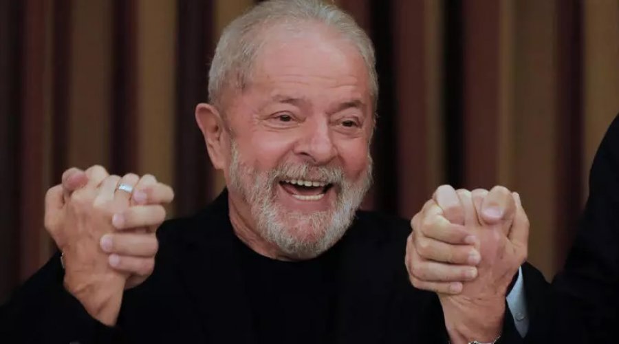 [Lula afirma que pode ser candidato à presidência em 2022]