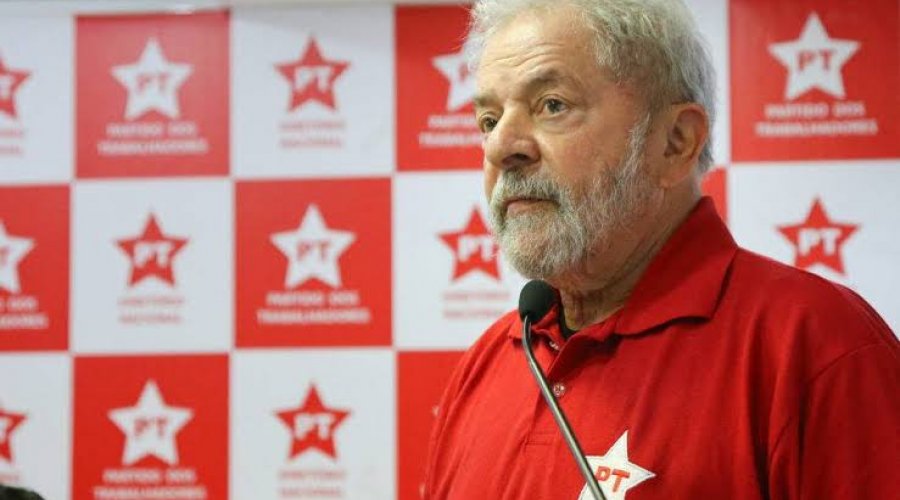 [Eleições 2022: Lula cresce e aparece à frente de Bolsonaro já no 1º turno, diz pesquisa XP/Ipespe]