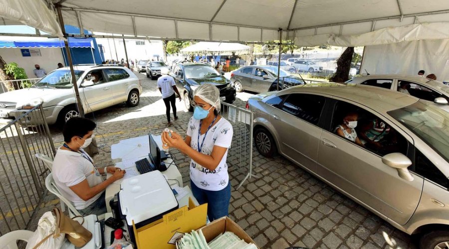 [Mais de 21 mil pessoas na Bahia não tomaram a 2ª dose da vacina contra Covid-19]