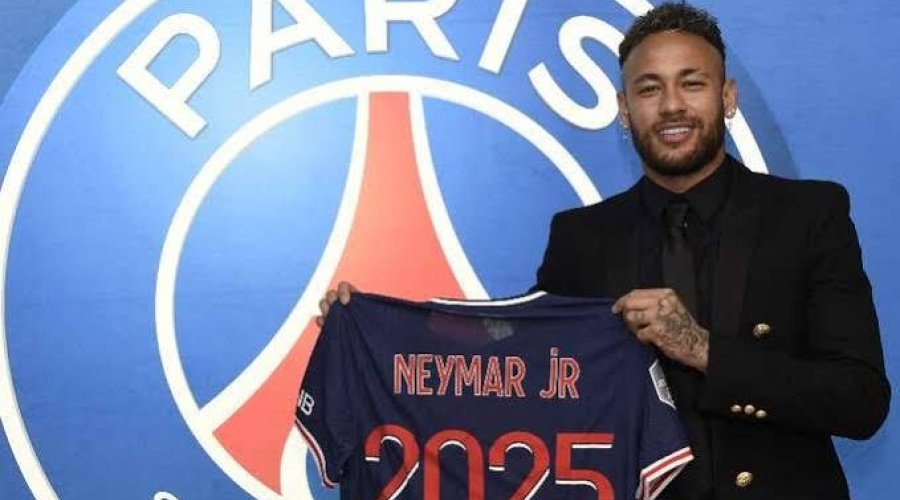 [Neymar acerta renovação de contrato com PSG até 2025]