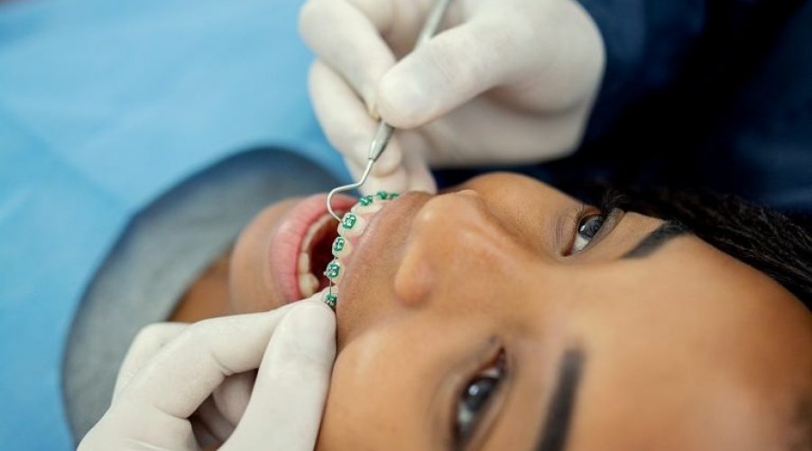[MP aciona clínica odontológica por fazer manutenção de aparelhos sem supervisão de ortodontista]