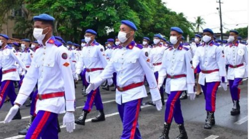 [Creche e colégios da Polícia Militar abrem inscrições para sorteio eletrônico de vagas na Bahi...]