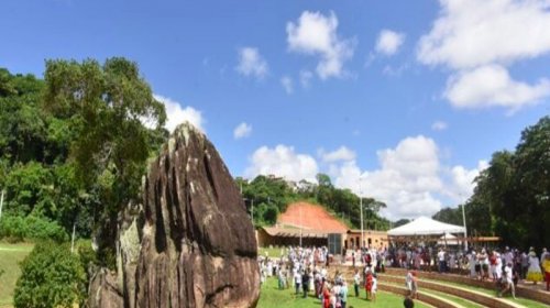 [Pedra de Xangô conserva ancestralidade e cultura afro-brasileira em Salvador]