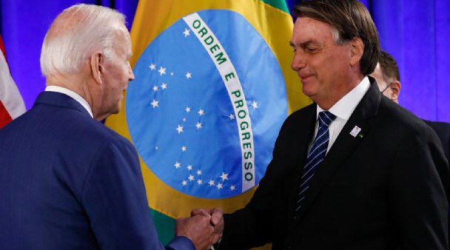 [Bolsonaro pediu ajuda de Biden contra Lula; presidente dos EUA ignorou, diz Bloomberg]