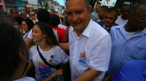 [Durante cortejo do 2 de Julho em Salvador, Rui Costa diz que Bolsonaro “quebrou o país”]