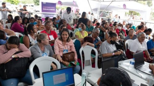 [Outubro Rosa: mais de 20 mil mamografias e quase 3 mil consultas são oferecidas na Bahia]