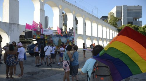 [Grupo de Trabalho vai enfrentar LGBTQIAfobia na internet]