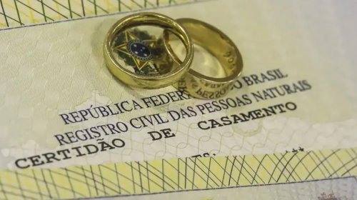 [Casamentos diminuem pelo segundo ano seguido na Bahia; apenas uniões homoafetivas crescem]
