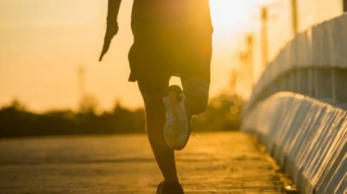 [Calor intenso eleva riscos durante exercícios físicos, alerta especialista]