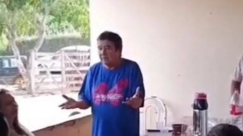 [ Prefeito baiano sugere atribuir falsamente a Lula possível corte de cestas básicas]
